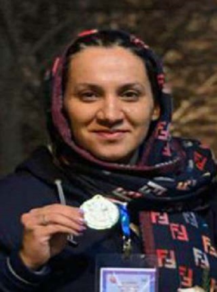 مربی شنای موزون