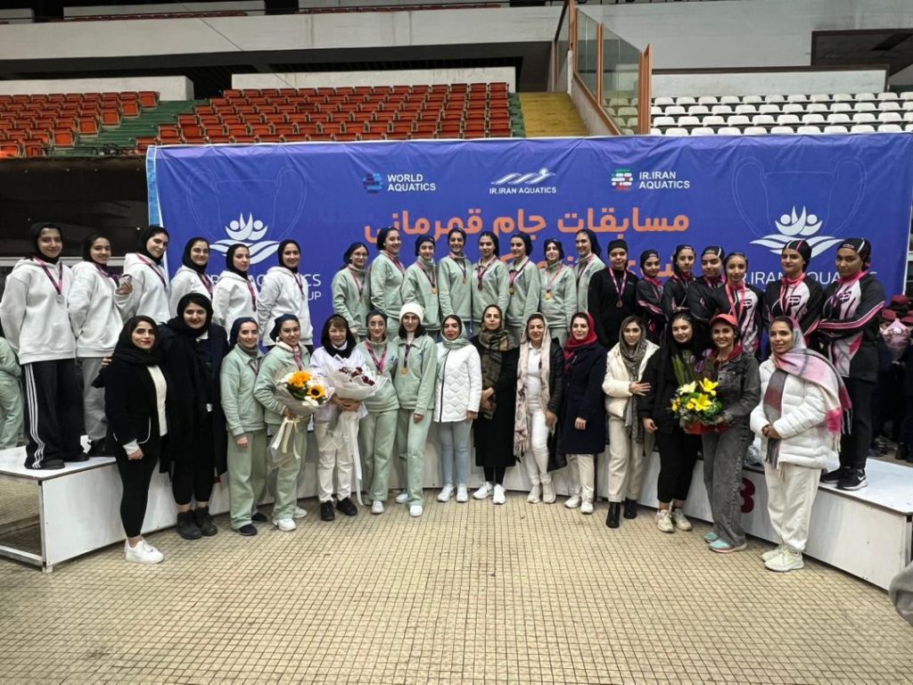 تیم 13 14 15 شنای هنری